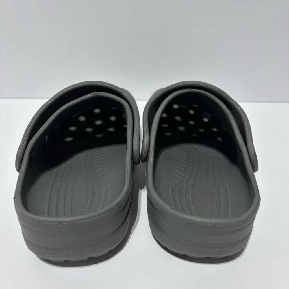 Crocs Kids’ Classic Clogs Gray, Boys’ Size 1 M